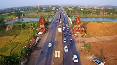  KENDARAAN PADAT, PETUGAS REKAYASA LALU LINTAS EXIT TOL GRINGSING