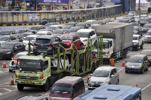  TAK PEDULIKAN IMBAUAN, TRUK MULAI BEROPERASI