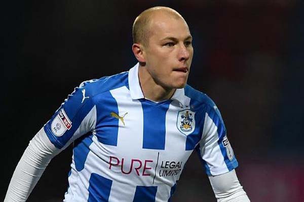  Rekor Klub, Rp173 Miliar, Huddersfield Angkut Mooy dari ManCity