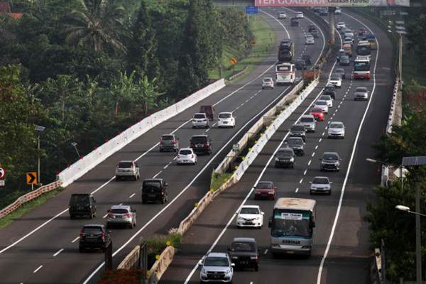  Arus Balik di Jalan Tol Cipularang