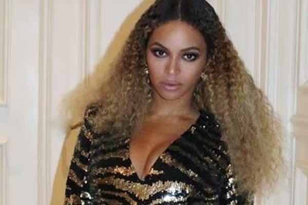  Beyonce Kampanye Air Untuk Anak-anak di Burundi