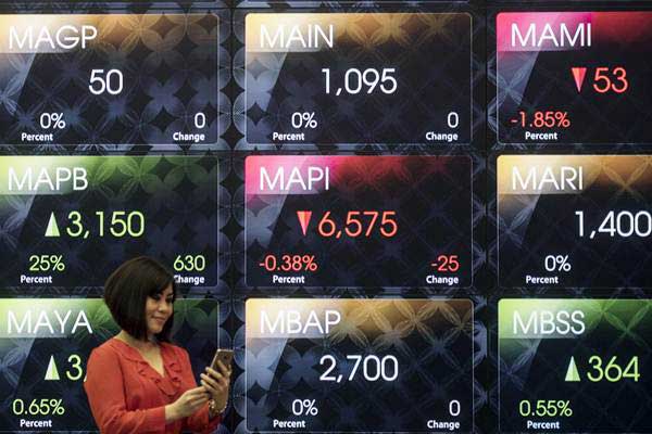  INFOGRAFIK: Ini Saham Top Gainers &amp; Losers Selama Semester I/2017