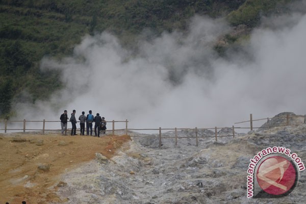  Kawah Sileri di Dataran Tinggi Dieng Meletus, Helikopter Basarnas Jatuh