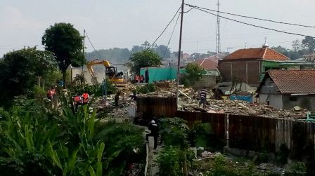  KAI Daop 2 Bandung Tertibkan Aset di Padalarang