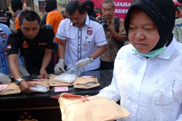  Risma Hindari Sangkaan Maju Pilkada Jatim