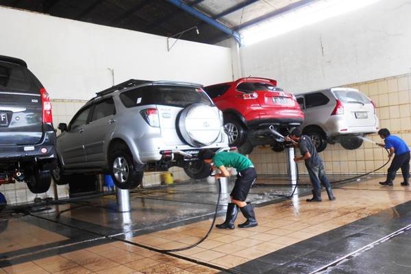  Pasca-Lebaran, Tempat Pencucian Mobil Panen Rezeki