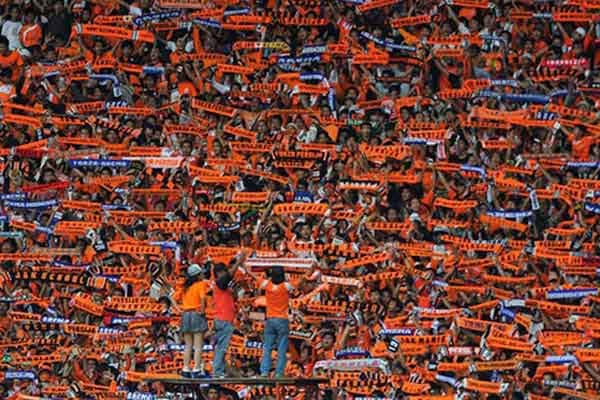  Persija dan Persegres Harus Puas Berbagi Angka di Gresik