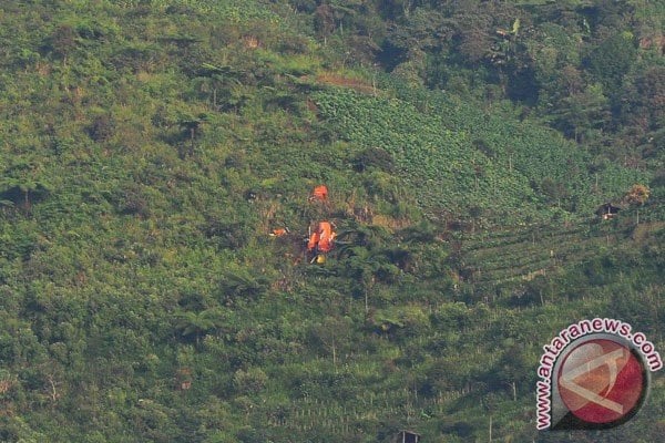  Penyelidikan, Warga Dilarang Mendekati Lokasi Jatuhnya Heli di Temanggung