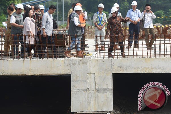  Risma Targetkan Underpass Mayjen Sungkono Beroperasi 2018