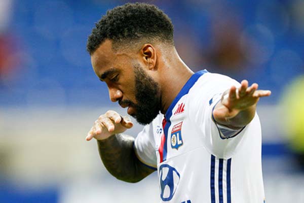  Bursa Transfer Liga Inggris: Arsenal Resmi Datangkan Lacazette