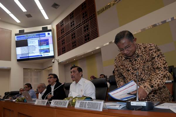  Sidang Paripurna DPR Bahas RUU Pertanggungjawaban APBN 2016