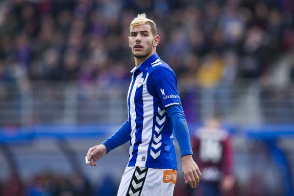  Theo Hernandez Menyeberang dari Atletico ke Real Madrid