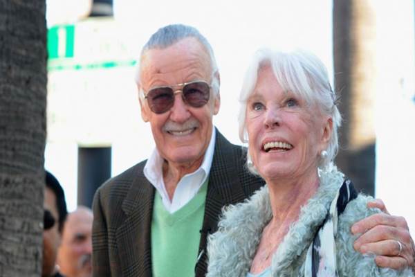  Penulis Komik Stan Lee Berduka, Istrinya Meninggal