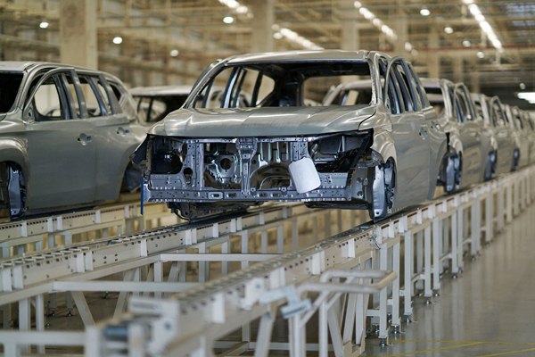  Tahun 2040, Prancis Hentikan Penjualan Mobil Berbahan Bakar Bensin & Solar