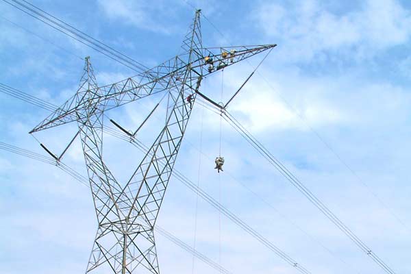  PLN &amp; Waskita Teken Kontrak Transmisi 500 KV di Muara Enim