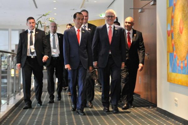 Presiden Jokowi menyambut PM Australia Mallcolm Turnbull dalam pertemuan delegasi kedua negara, di Hotel Steingerberger, Hamburg, Jerman, Jumat (7/7) pagi/setkab