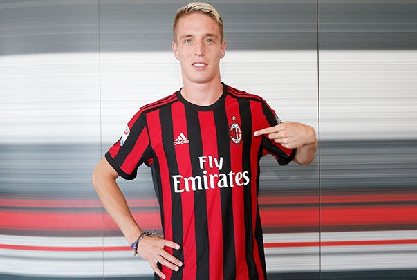  Belanja Gila-gilaan, AC Milan Kali Ini Resmi Dapatkan Conti