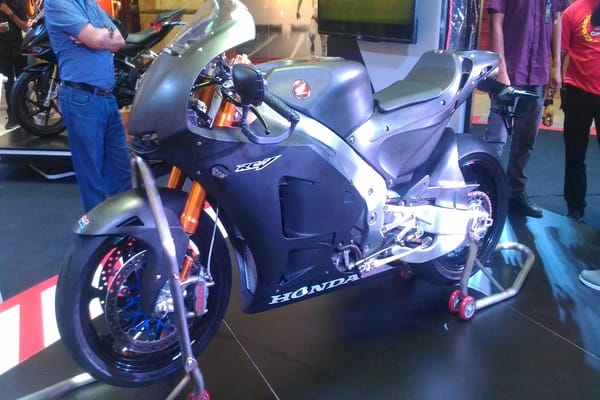  Honda Capella Pamerkan Motor Rp6,9 Miliar di Pekanbaru