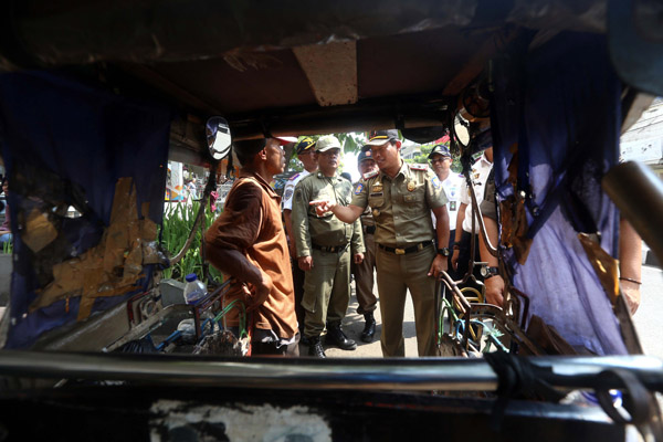  FOTO: Becak Dilarang Beroperasi di Pusat Kota Bandung