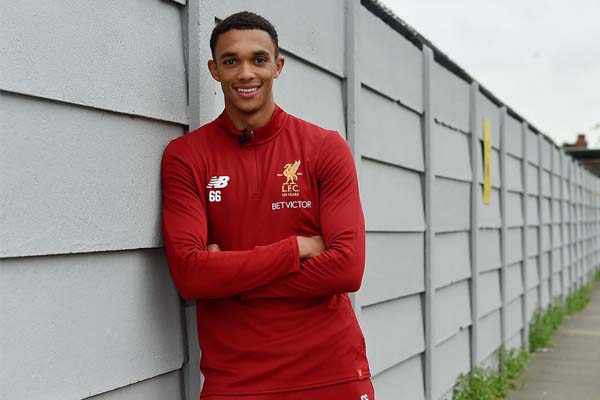  Baru 18 Tahun, Liverpool Ikat Alexander-Arnold Lima Musim