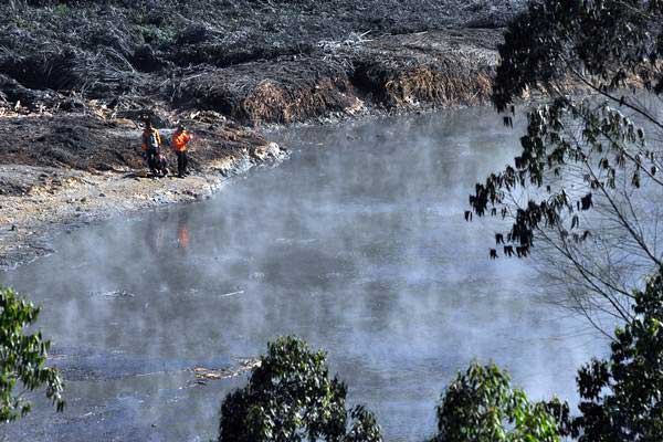  Turis Dilarang ke Bibir Kawah Dieng