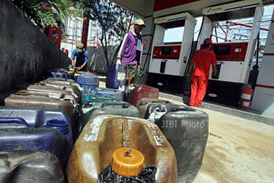  Pertamina NTT Menunggu IMB Pasokan Minyak Nelayan Tenau