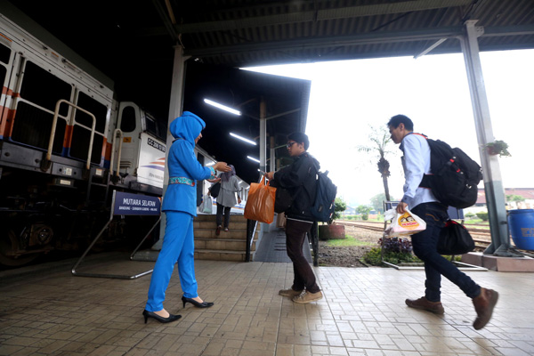  FOTO: PERKERETAAPIAN : Selama Mudik, Pendapatan PT KAI Naik 14%