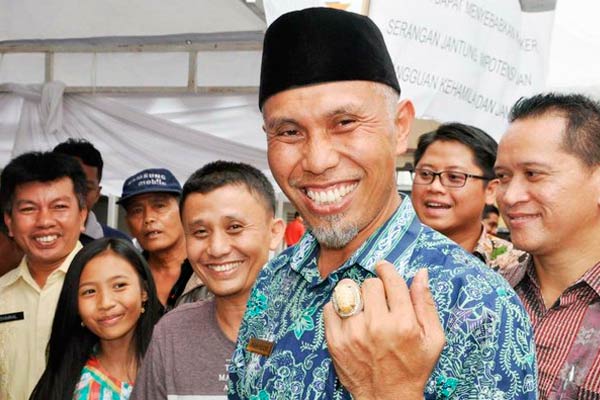  WALI KOTA PADANG: Pertemuan Ulama Asia Afrika dan Eropa Bagian Persatuan Umat Islam