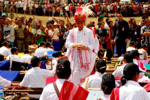  Presiden Jokowi Ingatkan Festival Tenun Ikat Jangan Seperti Kembang Api