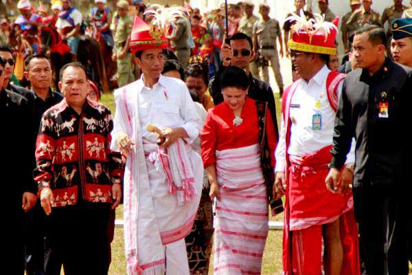  Jokowi : Sejujurnya Ini Alasan Saya Datang ke Sumba