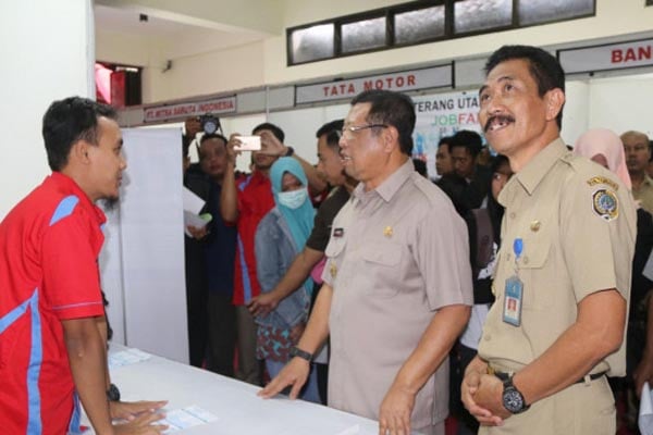  Ribuan Pelamar Serbu Bursa Kerja di Tulungagung