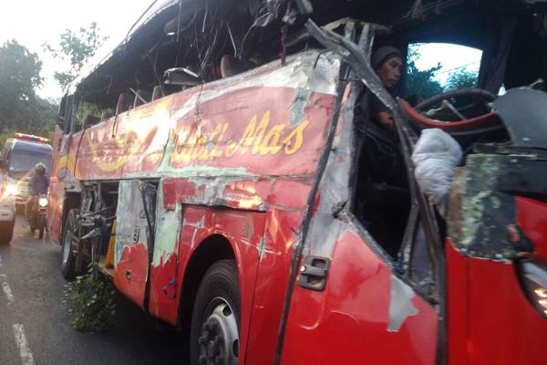  10 Tewas, Ini Foto Tabrakan Maut Bus dengan Truk di Probolinggo