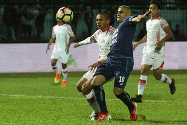  Hasil Liga 1: Persipura Hajar Arema di Malang, Persija 3 Poin