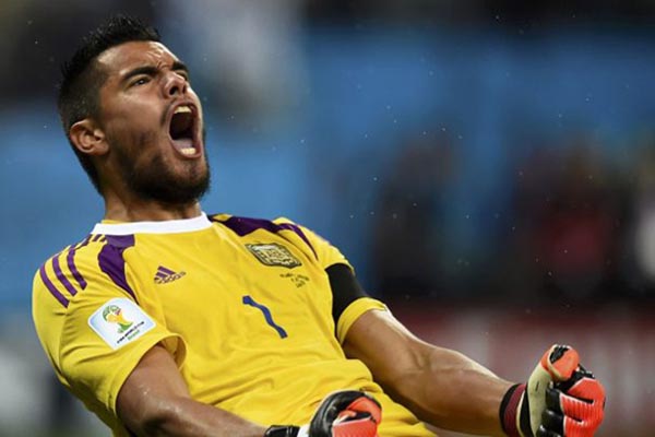  Bawa MU Juara Liga Europa, Kontrak Sergio Romero Diperbarui