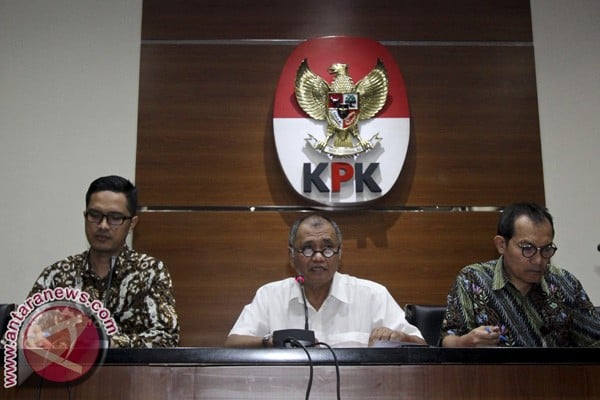  ICW Acungi Jempol KPK Bongkar Korupsi E-KTP