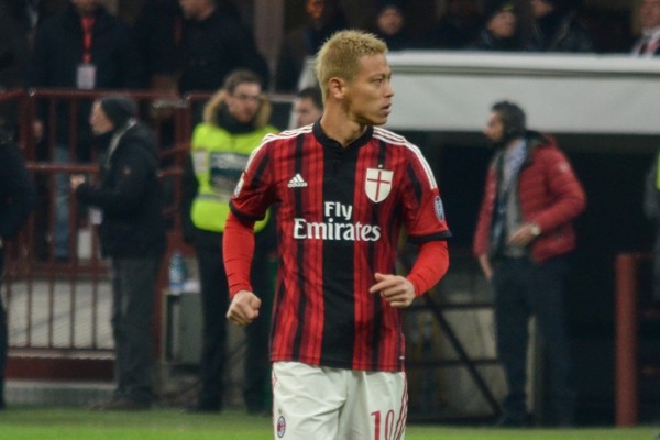  Keisuke Honda Bikin Wartawan Terkejut Saat Konferensi Pers