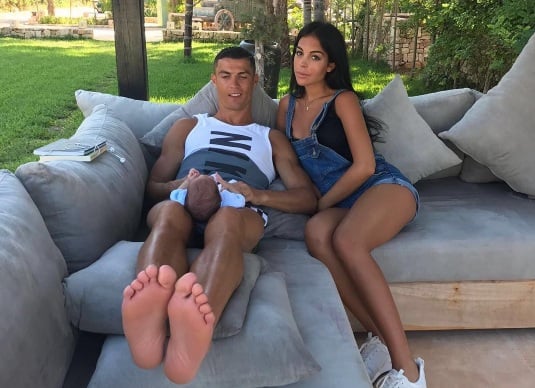  Lagi, Ronaldo Segera Punya Anak ke-4