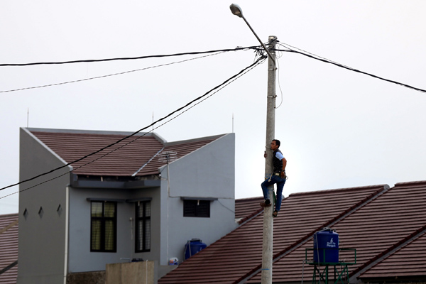  FOTO: Tarif Listrik Dipertahankan, PLN Perkirakan Penurunan Profitabilitas