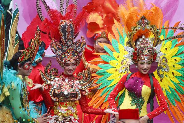  Pawai Budaya Apeksi