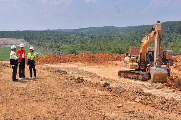  Presiden Jokowi Meninjau Proyek Jalan Tol Pekanbaru-Dumai