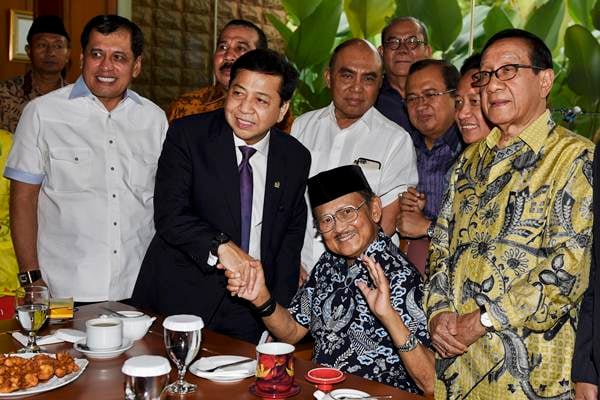  Setya Novanto Curhat ke BJ Habibie