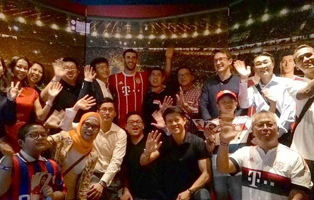  Meet &amp; Greet dengan Pemain Bayern Munchen di Singapura Bikin Fans Sumringah