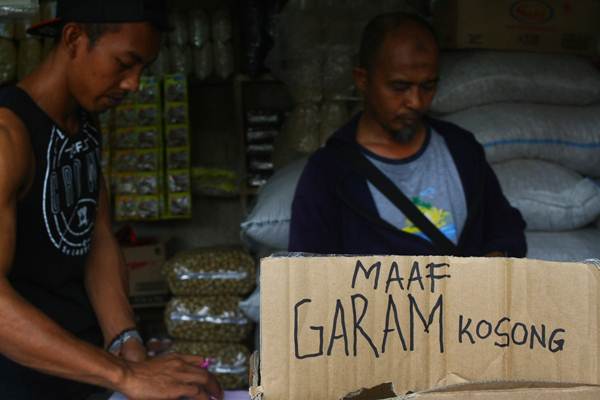  GARAM KONSUMSI: Seretnya Pasokan Berlanjut, Harga di Pasar Tradisional Terkerek