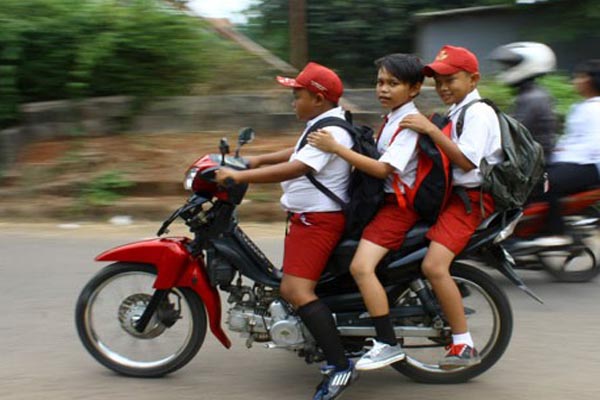  Tanpa SIM & STNK, 200 Sepeda Motor Siswa Ditahan