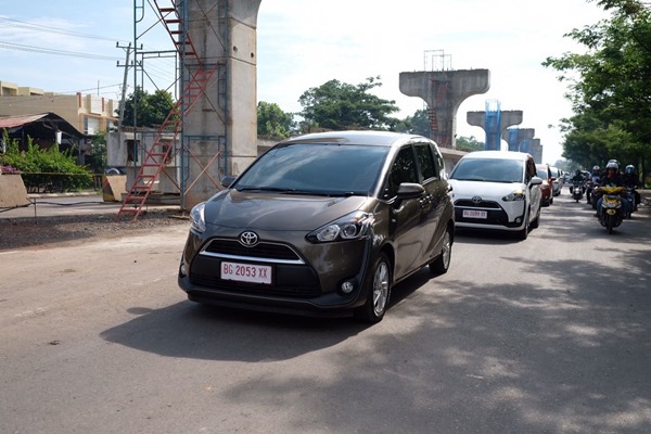  MPV Sumbang 70% Penjualan Toyota