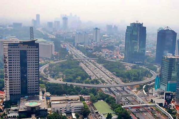 Simpang Susun Semanggi terlihat dari ketinggian, di Jakarta, Senin (7/17)./JIBI-Abdullah Azzam