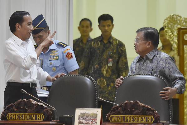  Jokowi Jadi Ketua KNKS, Ini Sasaran Pengembangan Keuangan Syariah