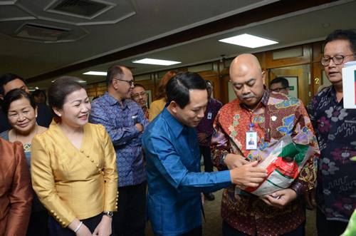  PKC Tertarik Investasi Potassium di Laos