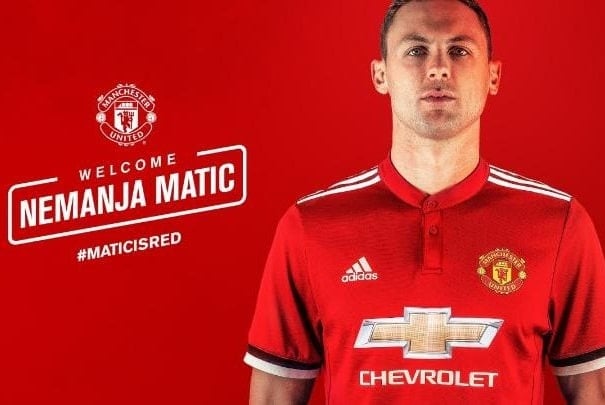  Gary Neville Sebut Transfer Matic ke MU Aneh