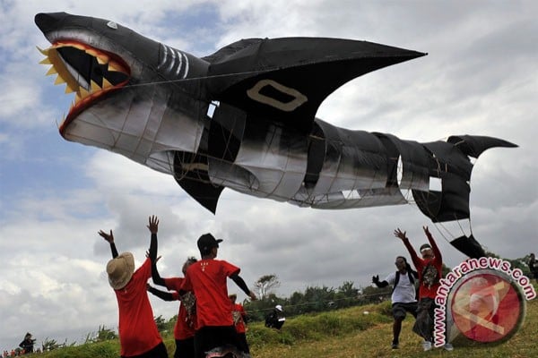  Sanur International Kite Festival Pergelarkan Wayang di Angkasa